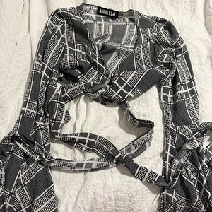 Audrey 3+1 black and white tie tshirt.